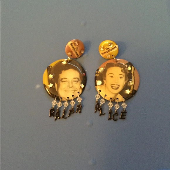 NWOT THE HONEYMOONERS VINTAGE HANDMADE CRYSTAL CHANDELIER EARRINGS JEWELRY Y2K - Picture 3 of 4